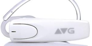 White Bluetooth Earphone