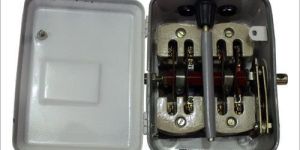 32 A - 240 V Mini body Change Over Switch