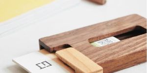 Wooden Visiting Card Holder