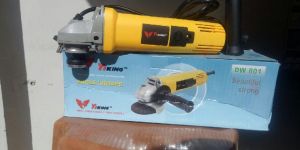 DW 801 Angle Grinder