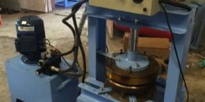 Single Die Hydraulic Panel Operated Paper Plate Macking Machine