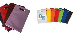 Non-Woven D-Cut Carry Bags