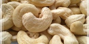 W210 Cashew Kernels