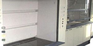 Distillation Low Height Fume Hood