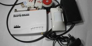 Wireless PIR Sensor with GSM Panel