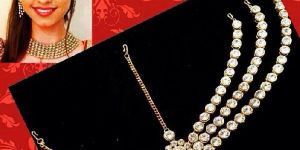 Designer Maang Tikka