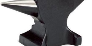 Cast Iron Anvil