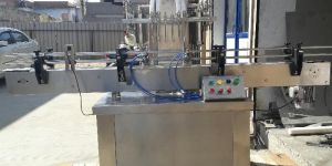 Automatic Liquid Filling Machine