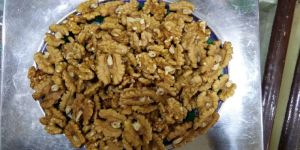 Walnut Kernels