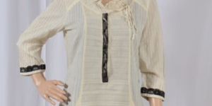 Ladies Cotton Gauze Tunic with Black Lace And Little Embroidered Patch