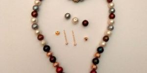 Gold and Pearl Mala Set