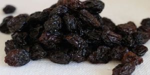 Black Raisins