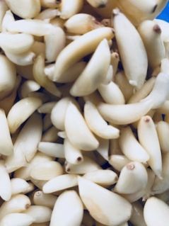 Fresh Peeled Garlic
