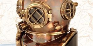 Diving Diver Helmet with Wooden Base