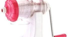Hand Plastic Fruit Juicer