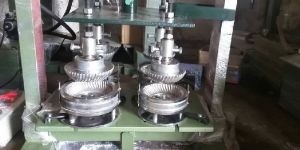 Hydraulic Four Die Paper Plate Making Machine