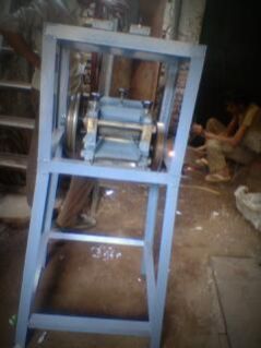 Plastic Dana Cutter Machine