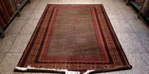 Hand Knotted Carpets