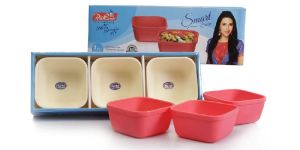 Plastic Bowl Set