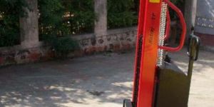 Battery Operated Stacker