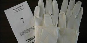 Latex Surgical Gloves