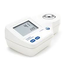 Digital Refractometer