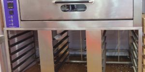 Single Deck Oven FIVE Trays with Trolley