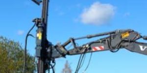 Piling Hammers for Mast Attachments