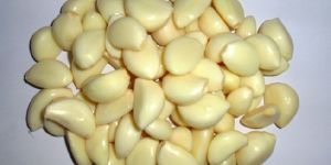 Fresh Peeled Garlic