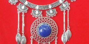 Handcrafted Fashion Necklace