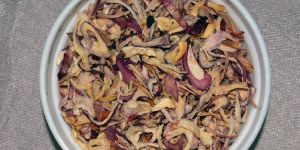 Dehydrated Red Onion Flakes