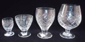 Transparent Wine Drinking Glasses