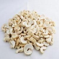 Broken Cashew Nuts