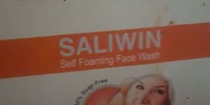 Saliwin Self Foaming Face Wash