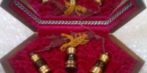 Wooden Box Packing Agarwood Oil