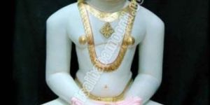 Jain Shatamber Moorti