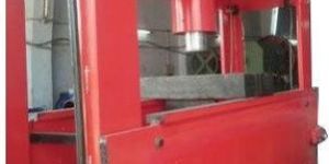 100 Ton Door Type Hydraulic Press
