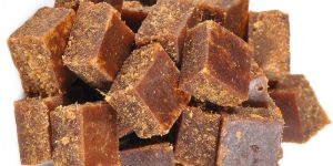 Brown Jaggery Cubes