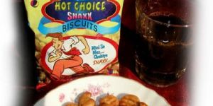 Bourbon Cream Biscuit