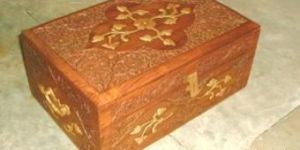 Handicrafts : Wooden Box 23