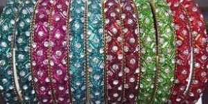 Lac Stone Bangles
