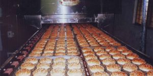 Bread / Bun Baking Tunnel Travelling Oven