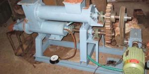 Vacuum Extruder Pugmill