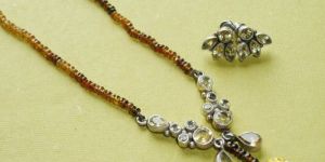 Vintage Neiger Pendant Necklace Set