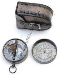 Antique Brass Lid Pocket Compass