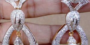 Pearl Dangle Earrings