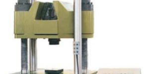 Hydraulic Universal Testing Machine