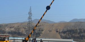 Electrically Operated Lifting Barrier