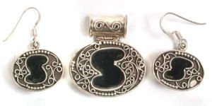 Sterling Silver Pendant Set: 6463