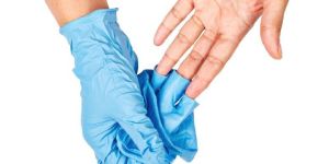 Surgical Disposable Gloves